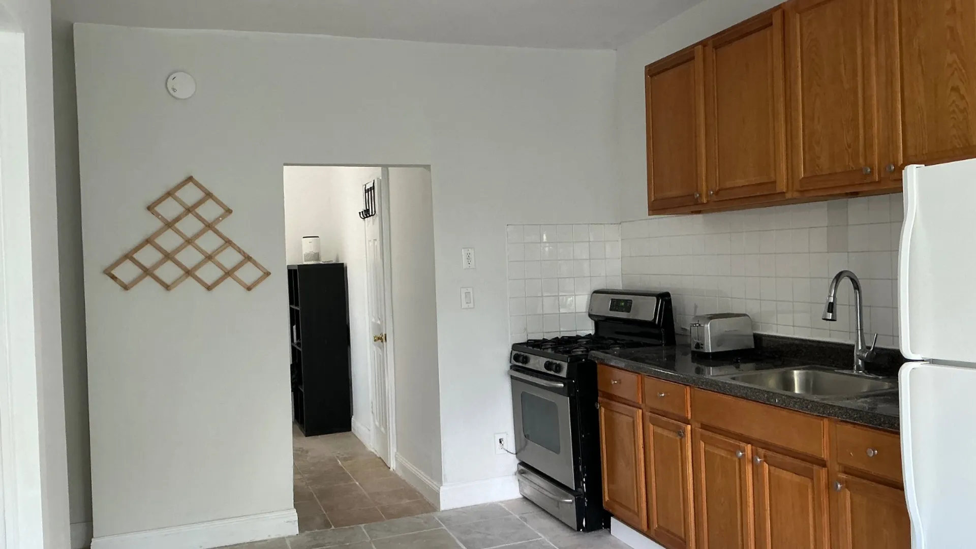 Property at 108 Taft Ave, Staten Island, NY 10301 10