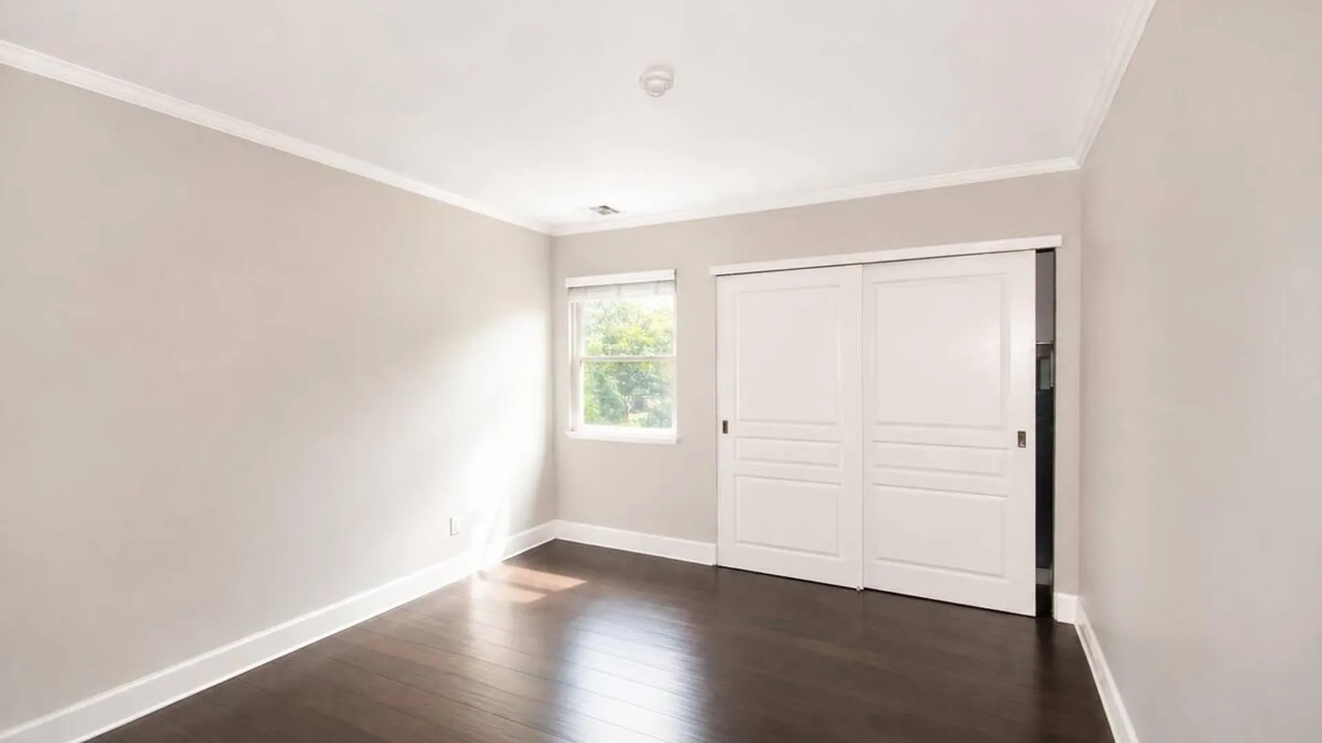 Property at 31 Vista Drive N, Manorville, NY 11949 3