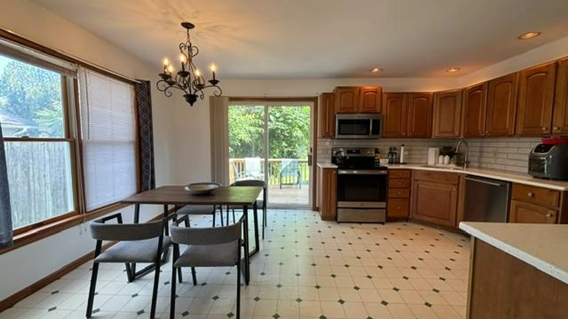 Property at 1 Gay Lyn Drive, Colonie, NY 12205 5