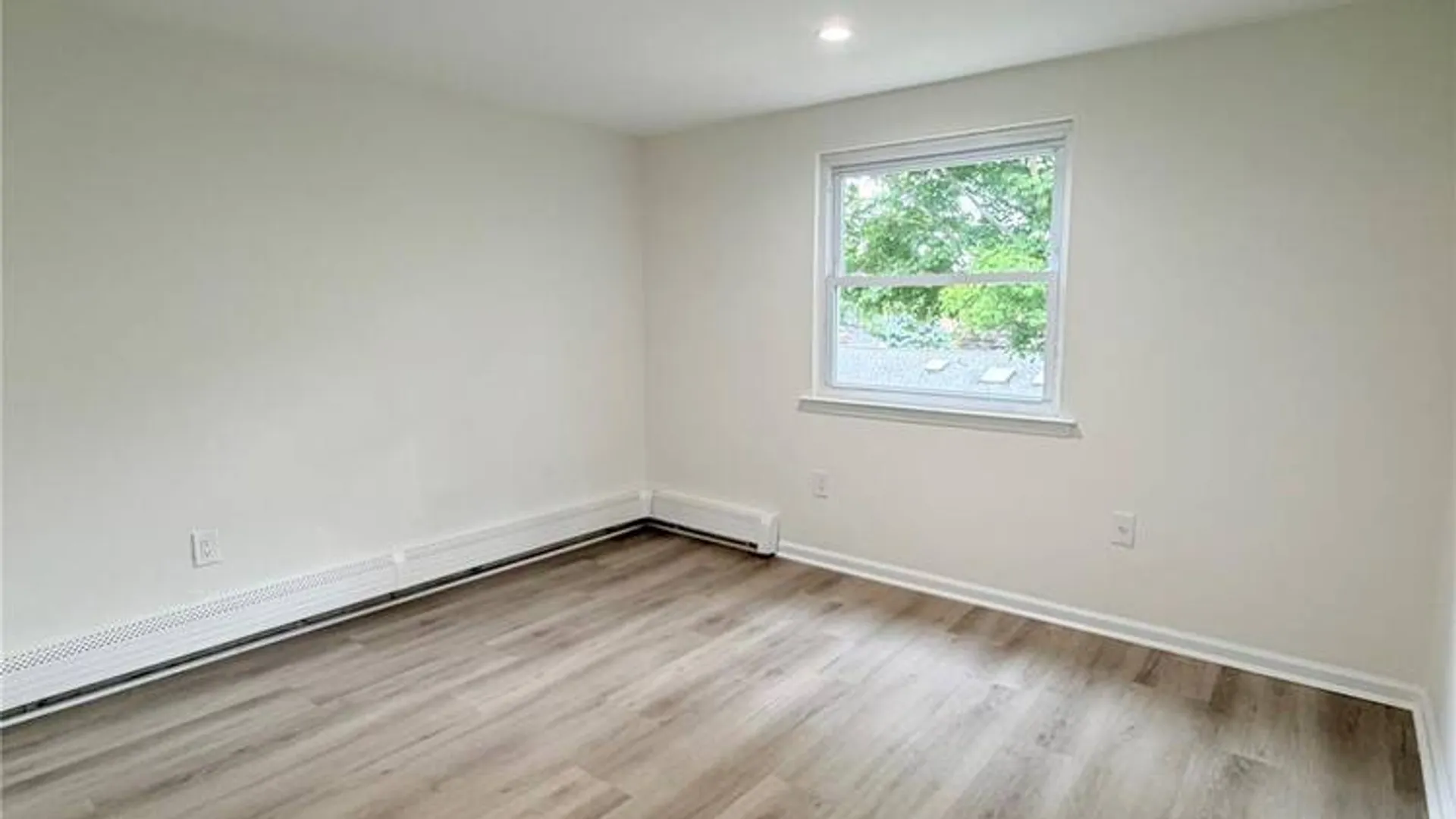 Property at 32 Dorchester Road, Ronkonkoma, NY 11779 9