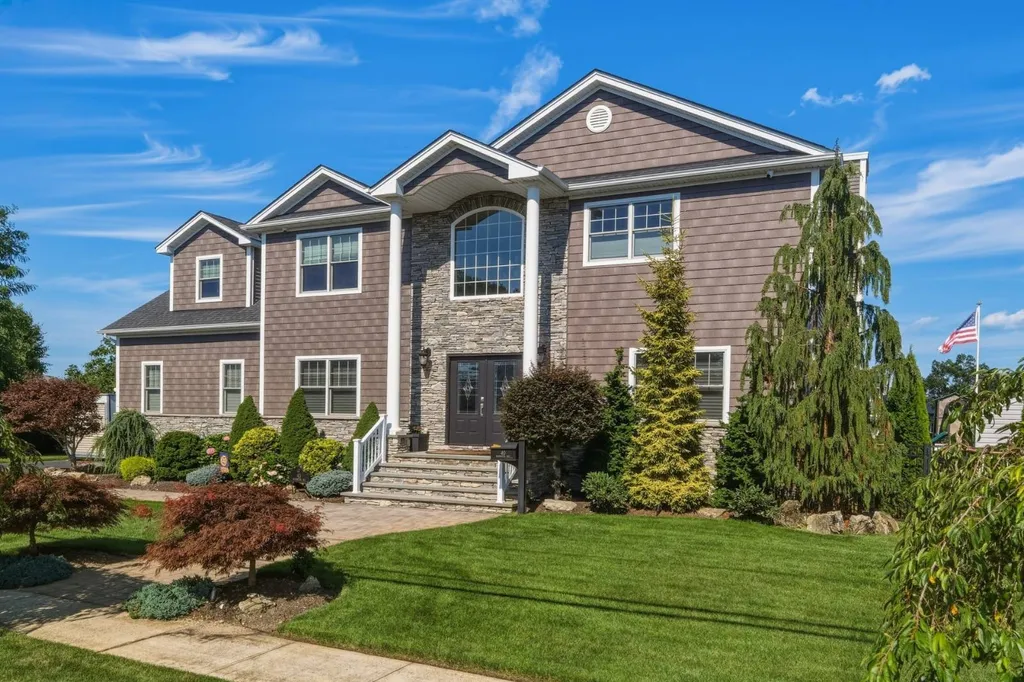 Property at 40 Highwater Avenue, Massapequa, NY 11758