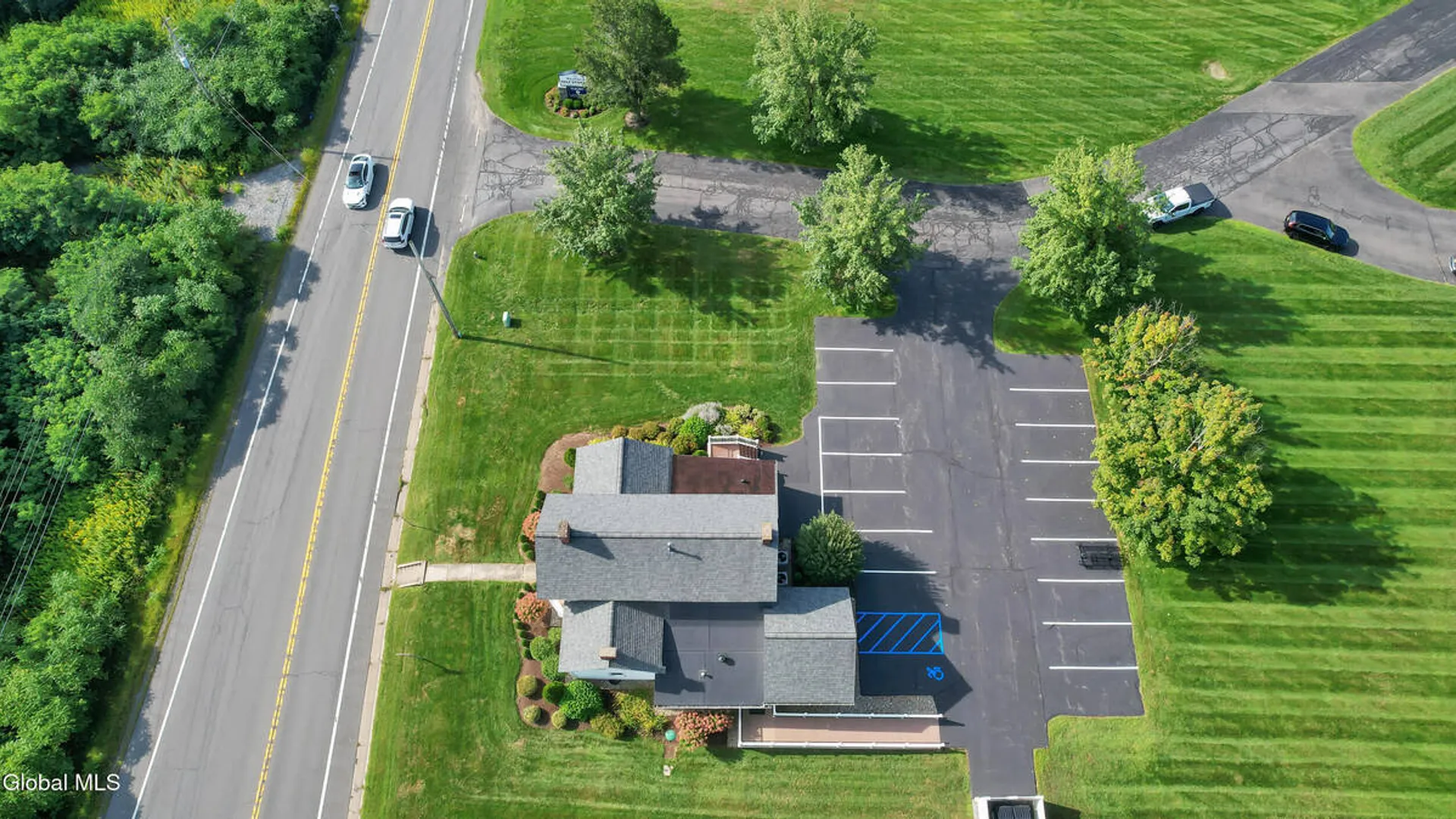 Property at 2 Daggett Drive, Clifton Park, NY 12148 6