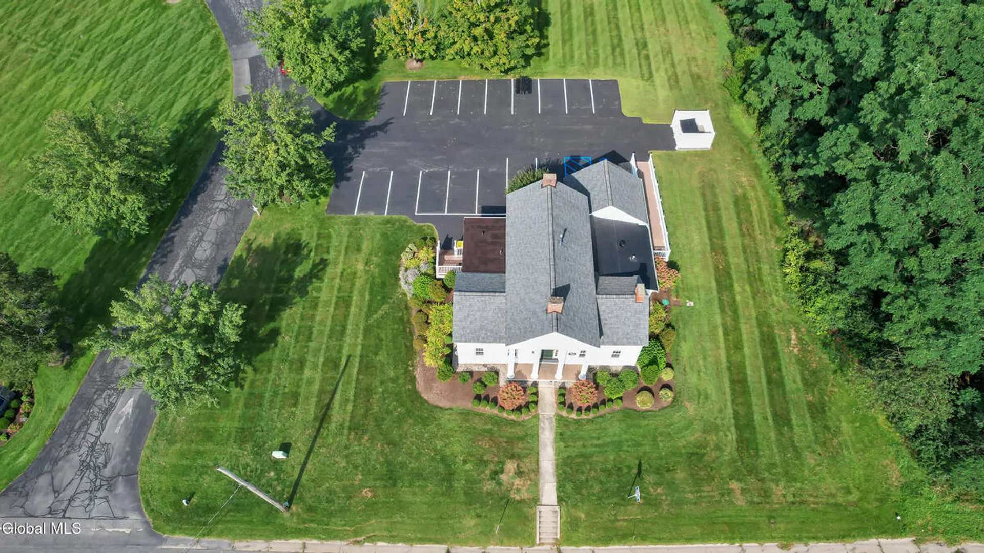 Property at 2 Daggett Drive, Clifton Park, NY 12148 8