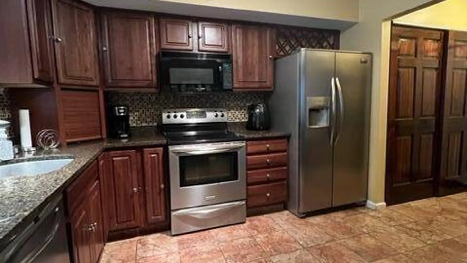 Property at 39 Grant Hill Court, Clifton Park, NY 12065 6