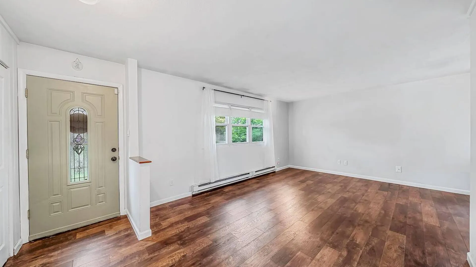 Property at 24 trafalgar Drive, Shirley, NY 11967 12
