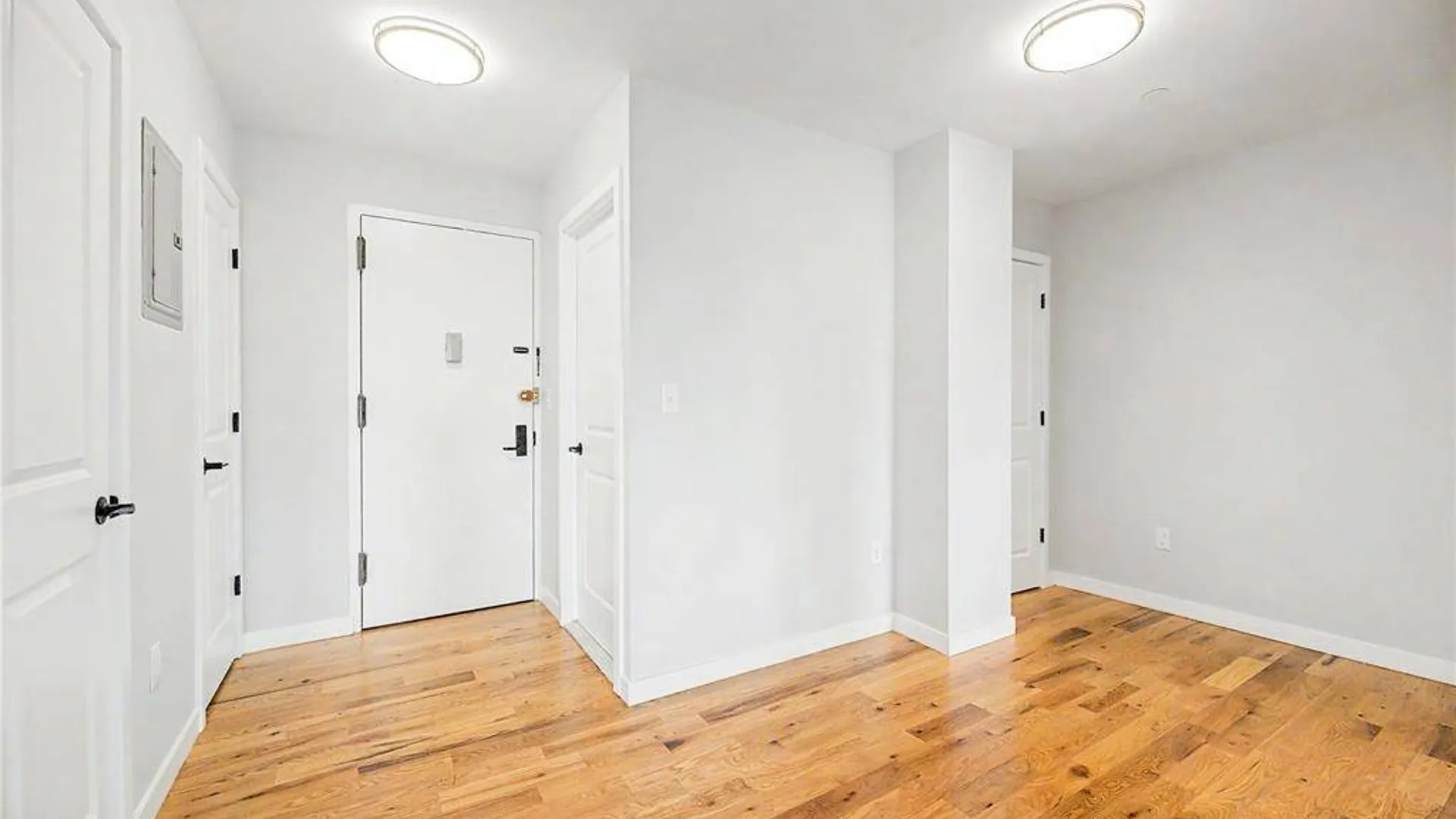 Property at 671 Bronx River Road, Yonkers, NY 10704 3