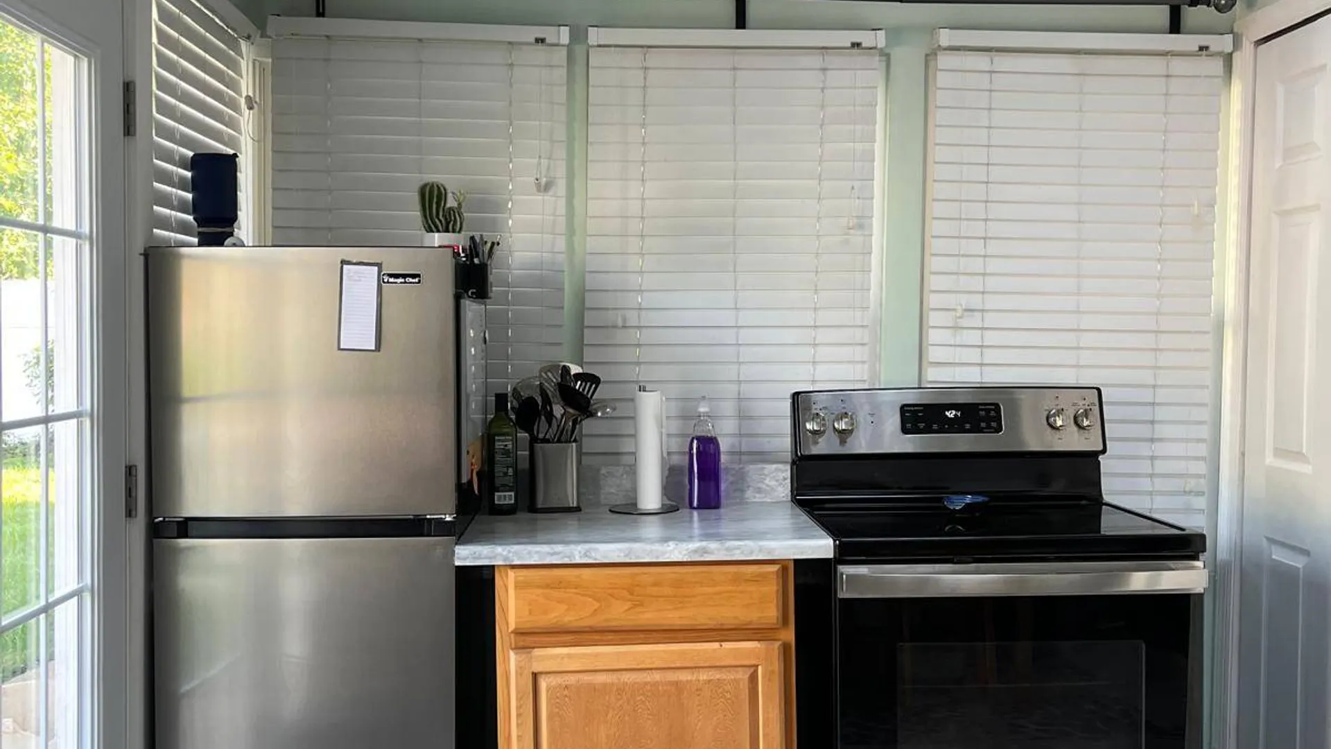 Property at ** Oakley Ave, Massapequa, NY 11758 10