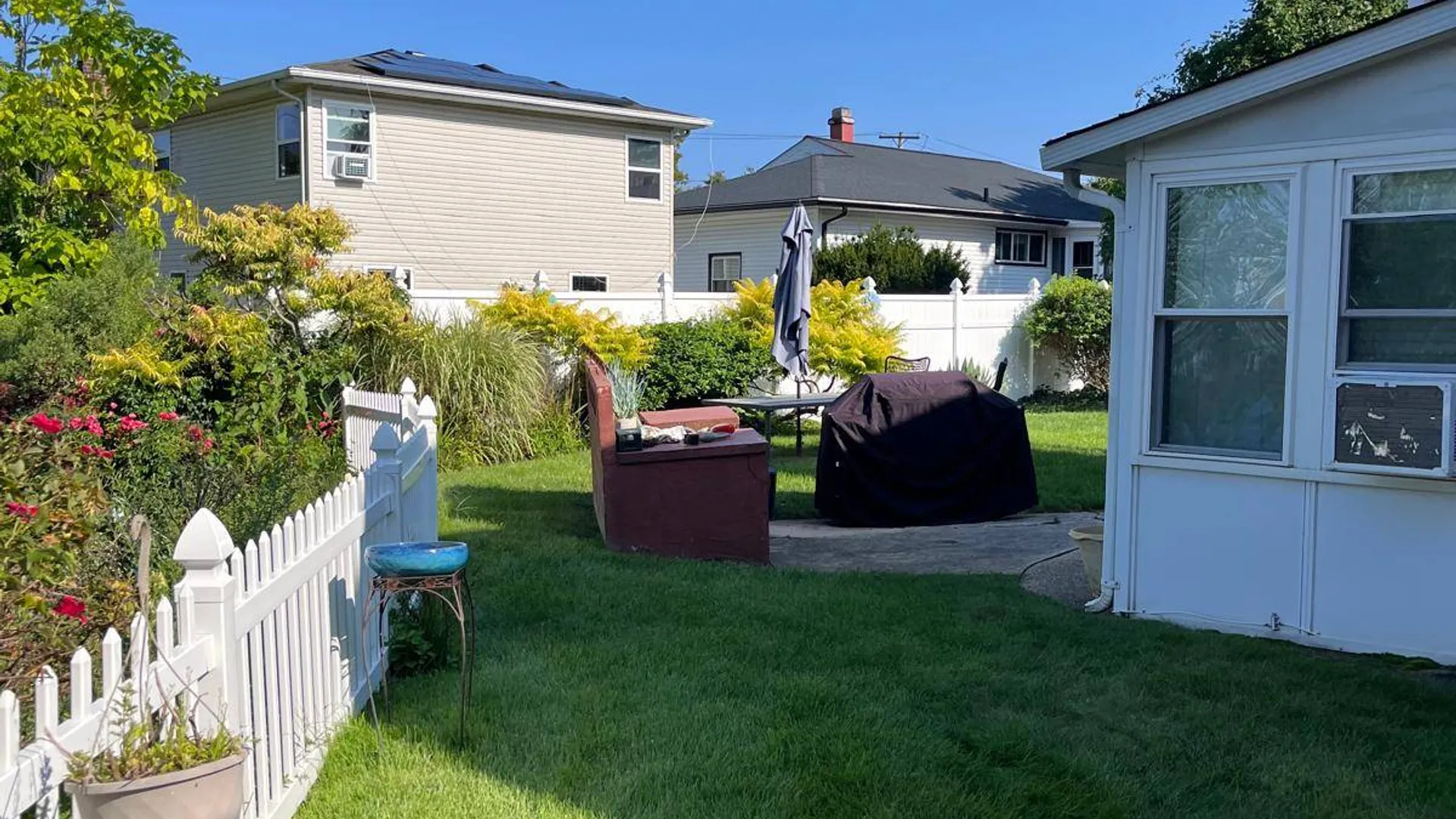 Property at ** Oakley Ave, Massapequa, NY 11758 14