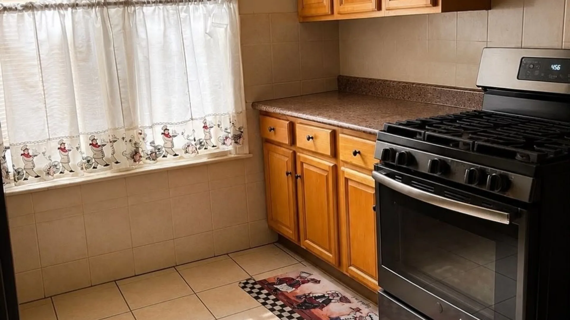 Property at 127 E 52nd St, Brooklyn, NY 11203 8