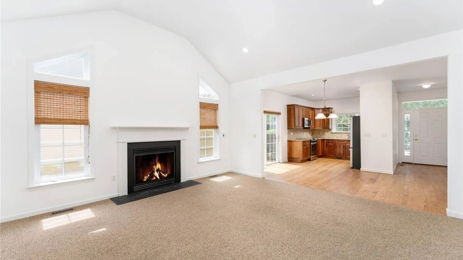 Property at 7 Pond Circle, Mount Sinai, NY 11766 16
