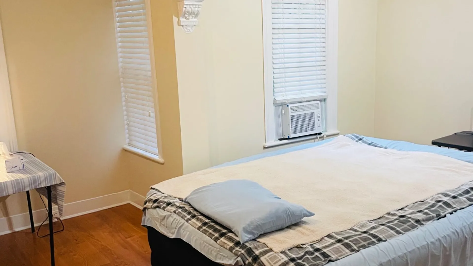 Property at 82 Fairview Pl, Sea Cliff, NY 11579 4