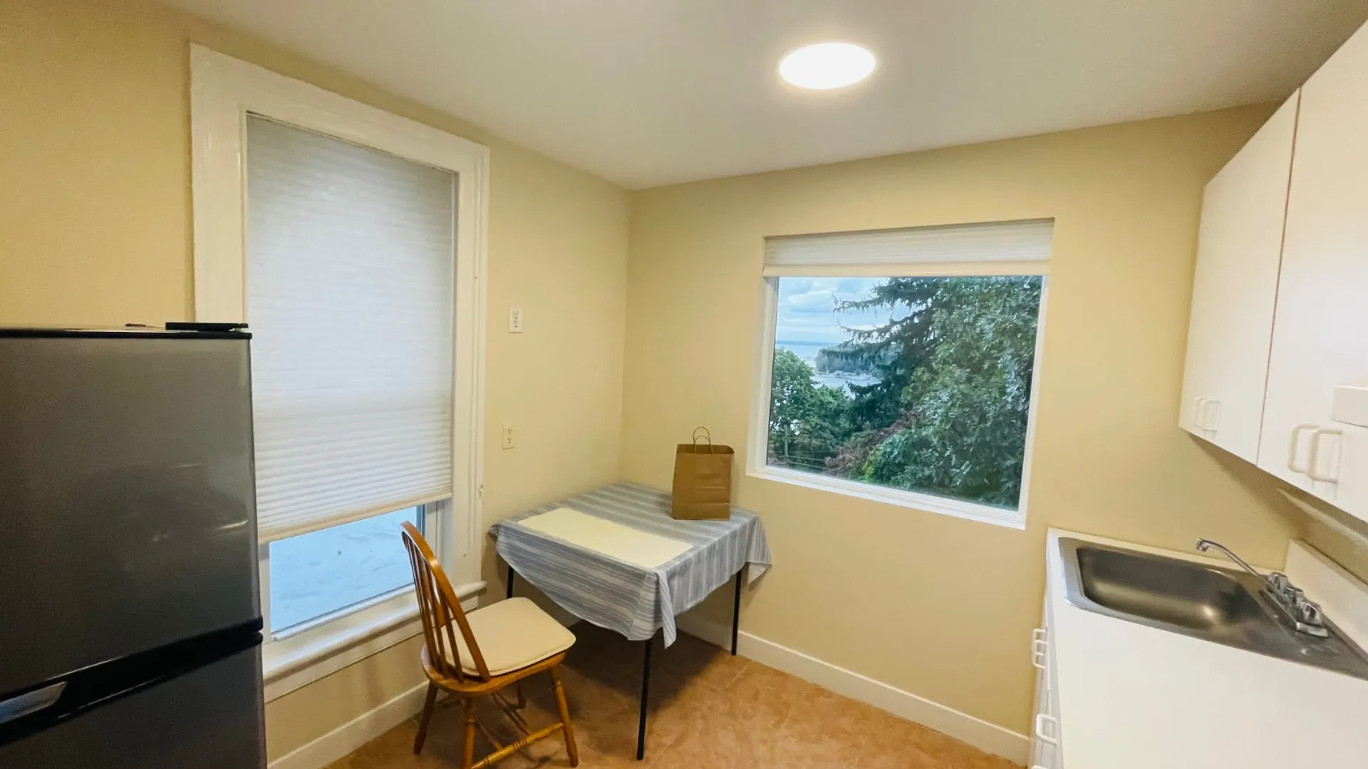 Property at 82 Fairview Pl, Sea Cliff, NY 11579 5