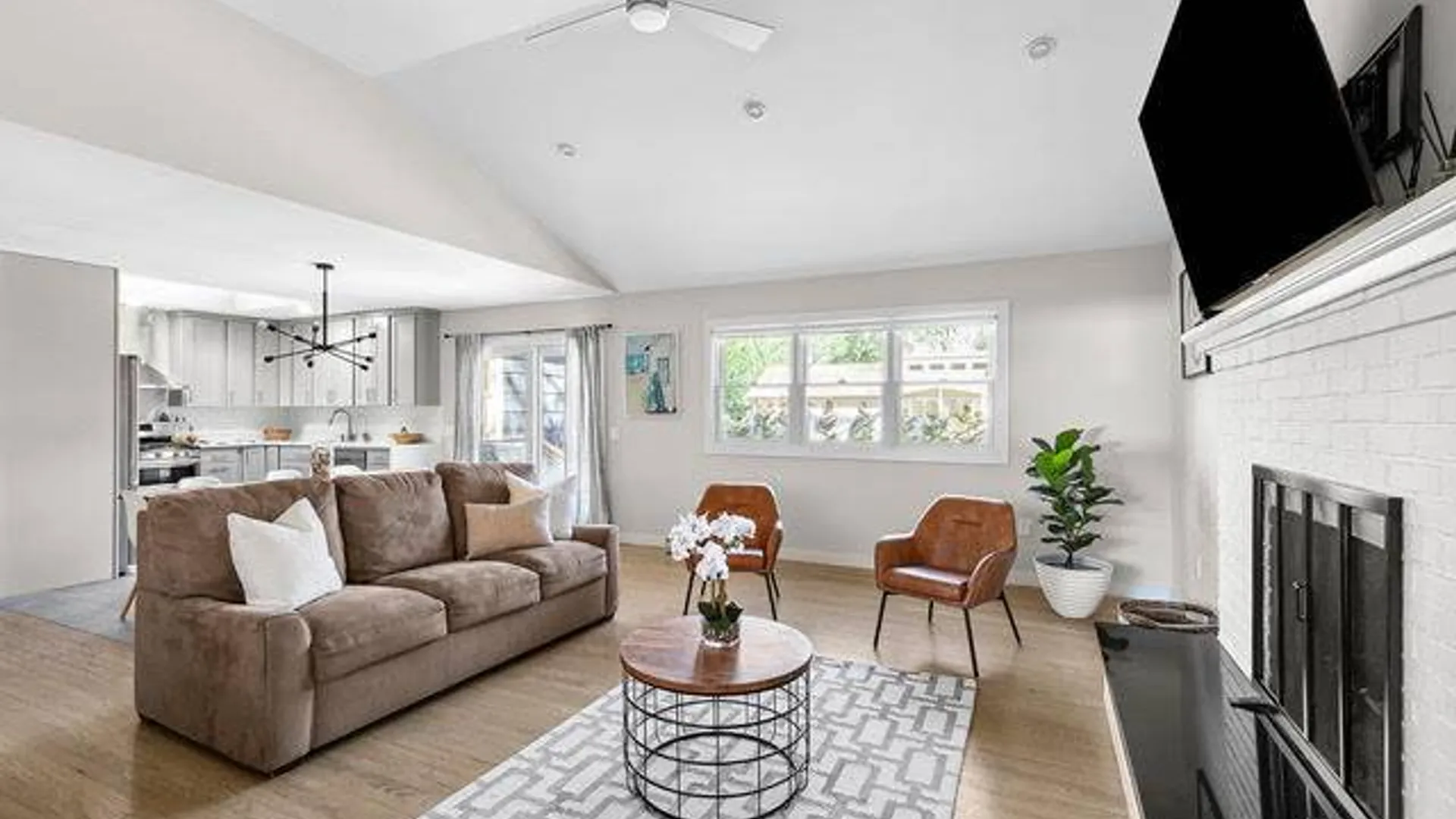 Property at 43 HOMEWOOD DR, Hampton Bays, NY 11946 3