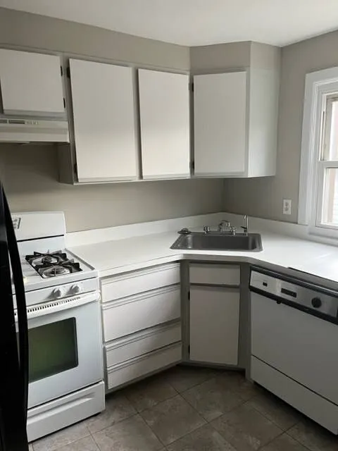 Property at 2537 Amboy Rd, Staten Island, NY 10306