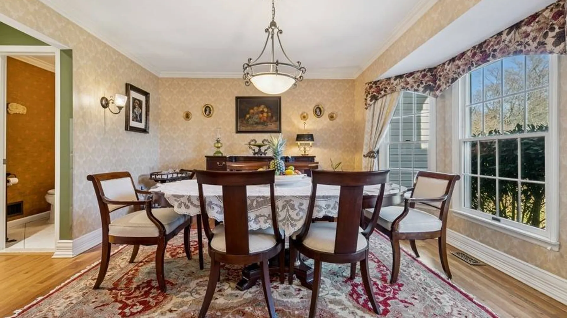 Property at 5 Kenwood Lane, Saint James, NY 11780 5
