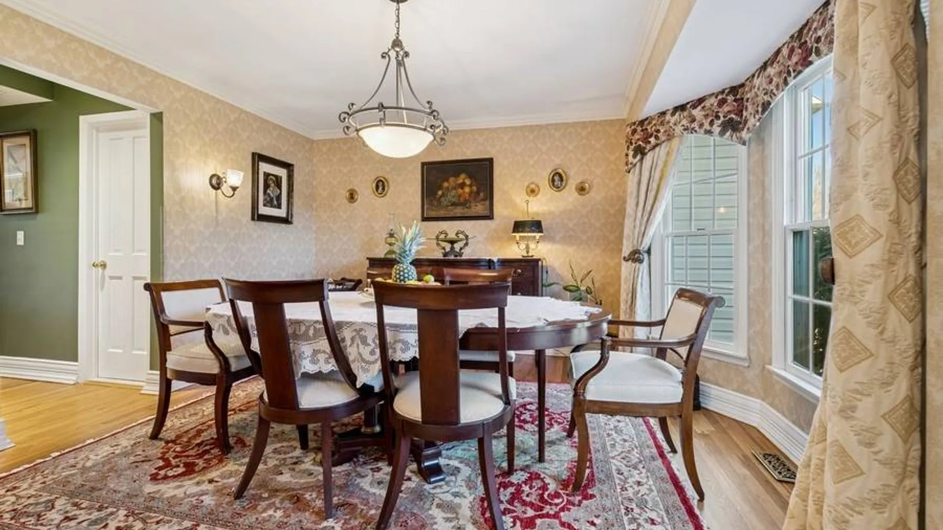 Property at 5 Kenwood Lane, Saint James, NY 11780 7