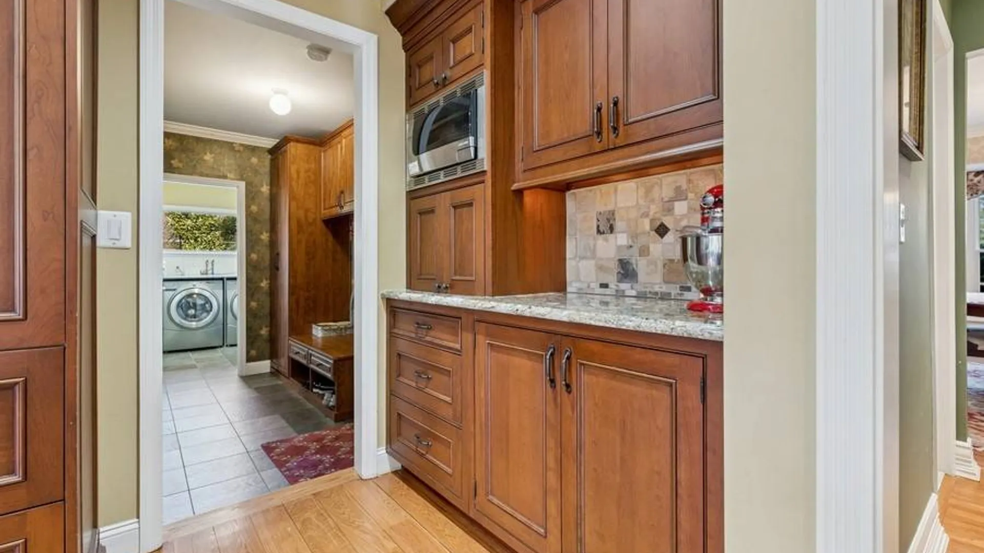 Property at 5 Kenwood Lane, Saint James, NY 11780 15