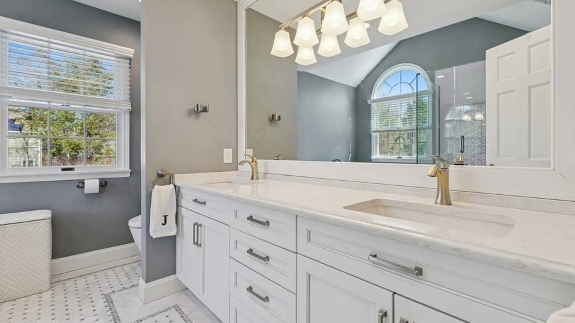 Property at 5 Kenwood Lane, Saint James, NY 11780 40