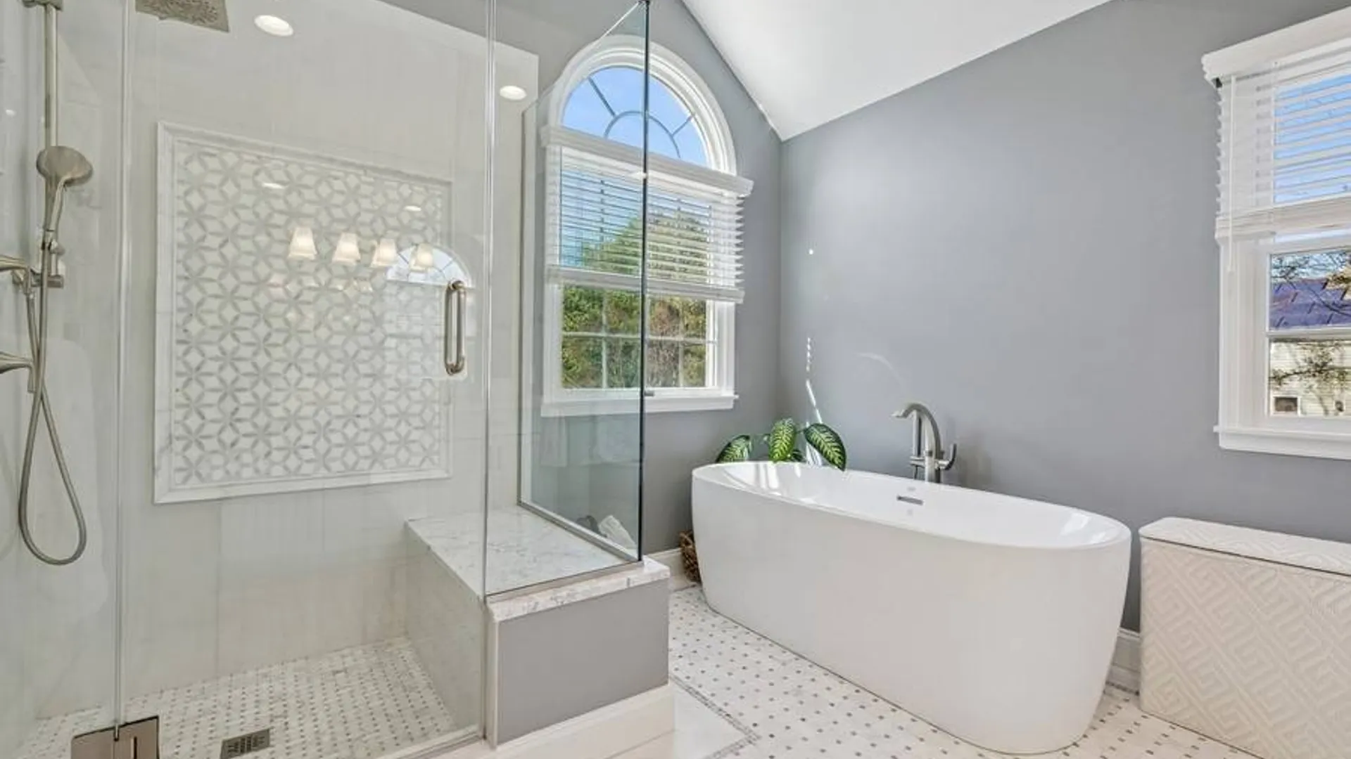 Property at 5 Kenwood Lane, Saint James, NY 11780 42