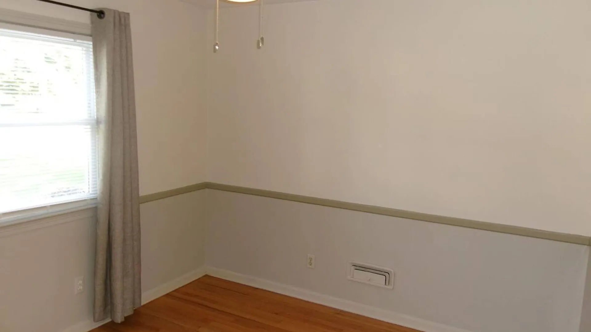 Property at 2023 Fairlawn Parkway, Niskayuna, NY 12309 12