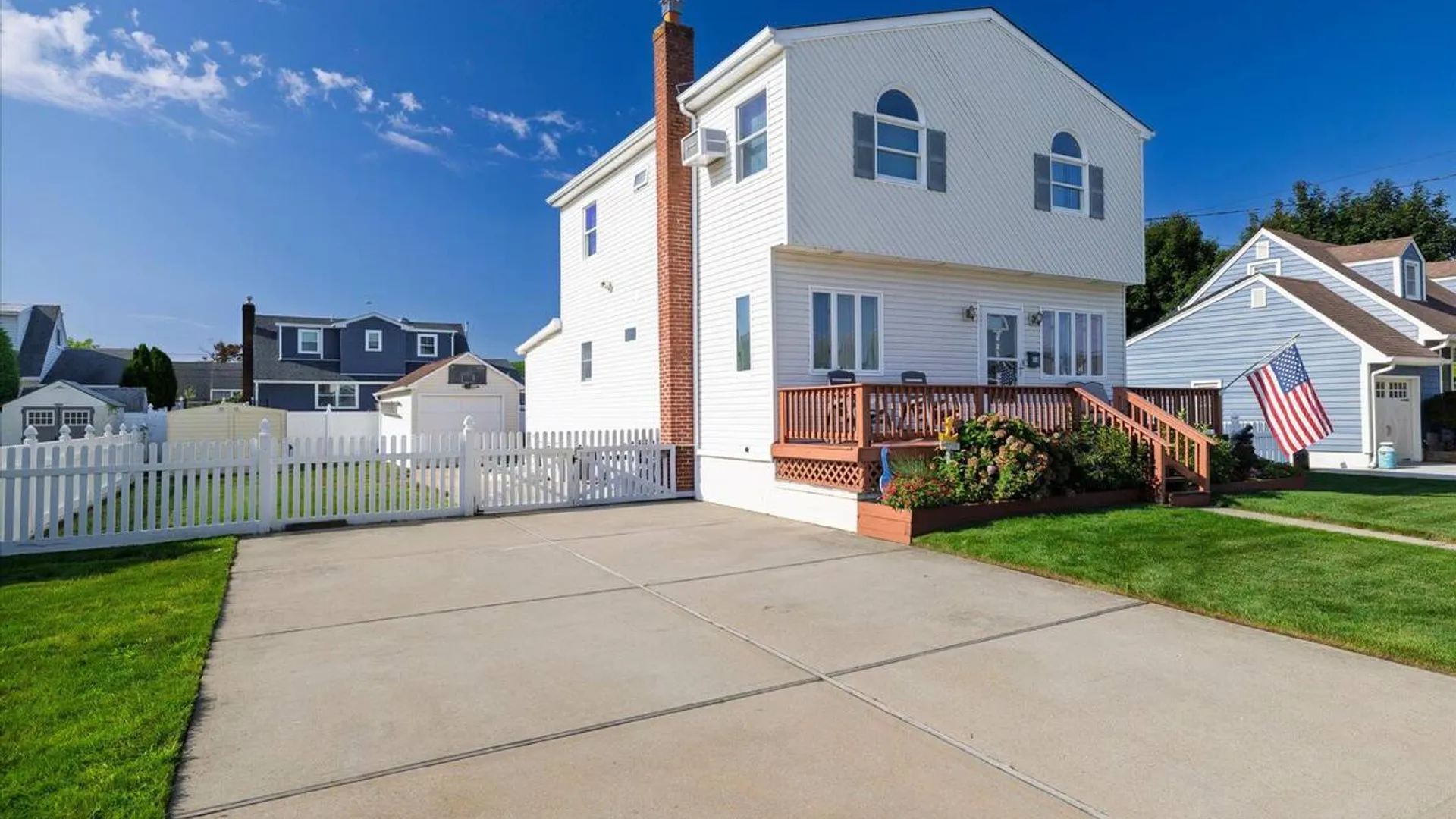 Property at 18 Dante Place, Amity Harbor, NY 11701 3