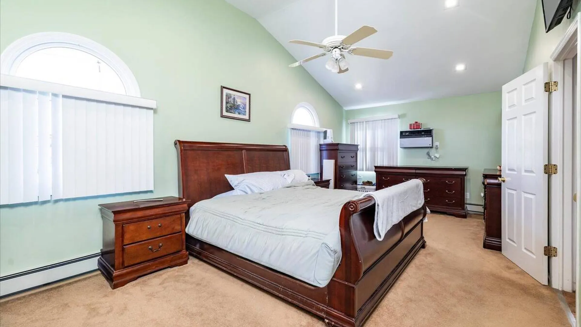 Property at 18 Dante Place, Amity Harbor, NY 11701 16