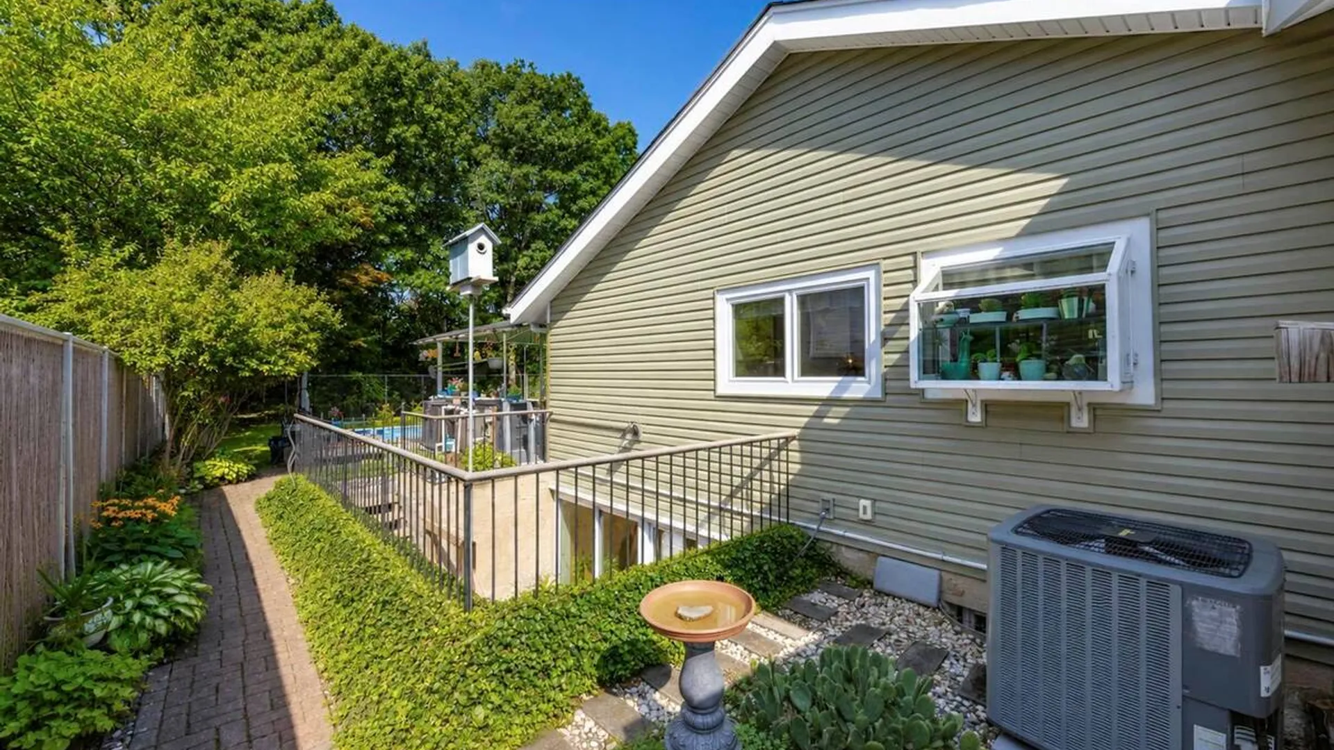 Property at 876 Greenbelt Parkway W, Holbrook, NY 11741 30