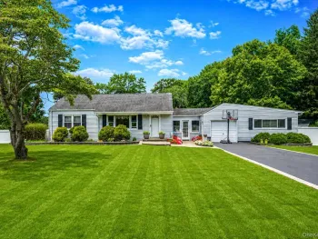 Property at 19 Ridgeley Road, Smithtown, NY 11787