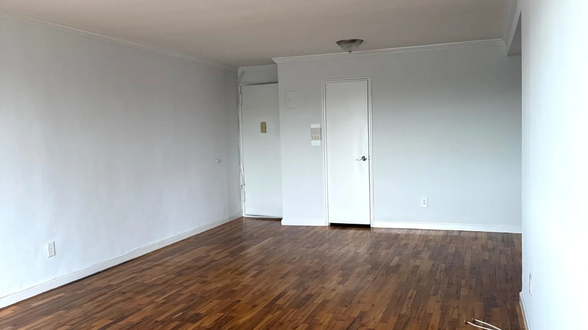 Property at 210 Atlantic Ave, Lynbrook, NY 11563 5