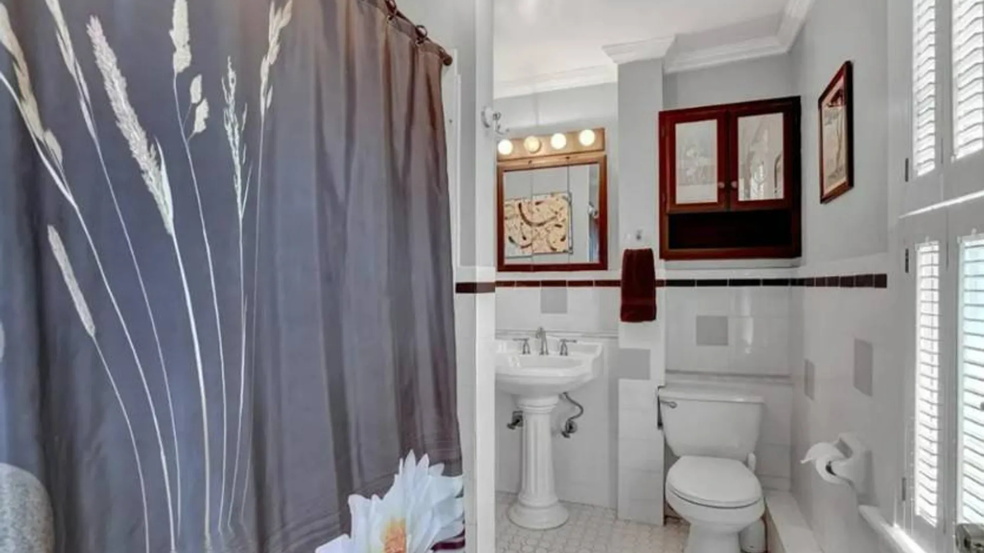 Property at 33 Algernon St, Cornwall, NY 12518 12