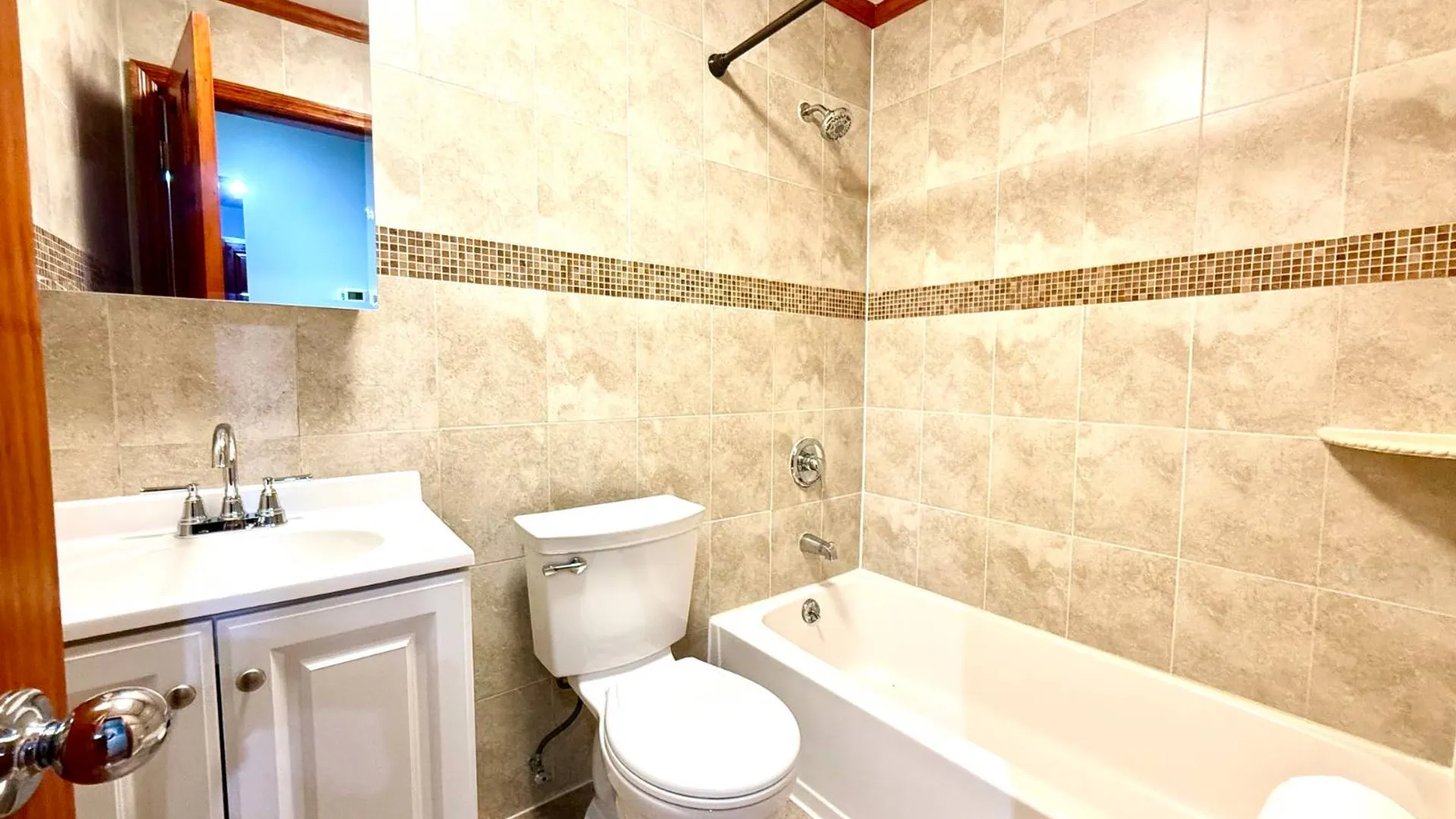 Property at 6542 Metropolitan Ave, Middle Village, NY 11379 8