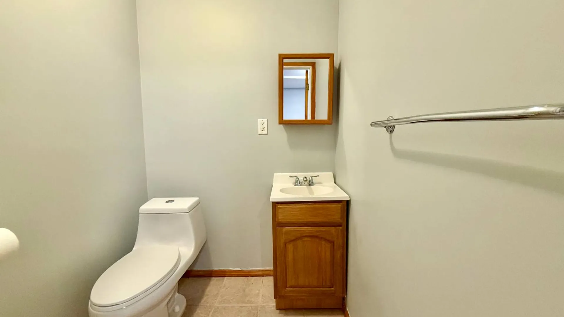 Property at 6542 Metropolitan Ave, Middle Village, NY 11379 13