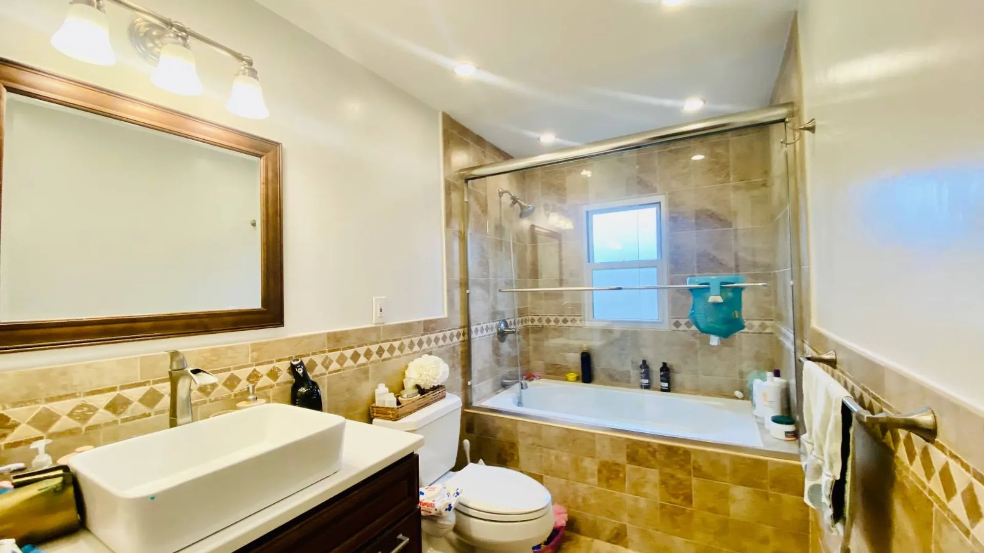 Property at 181-69 TUDOR RD, Jamaica Estates, NY 11432 21