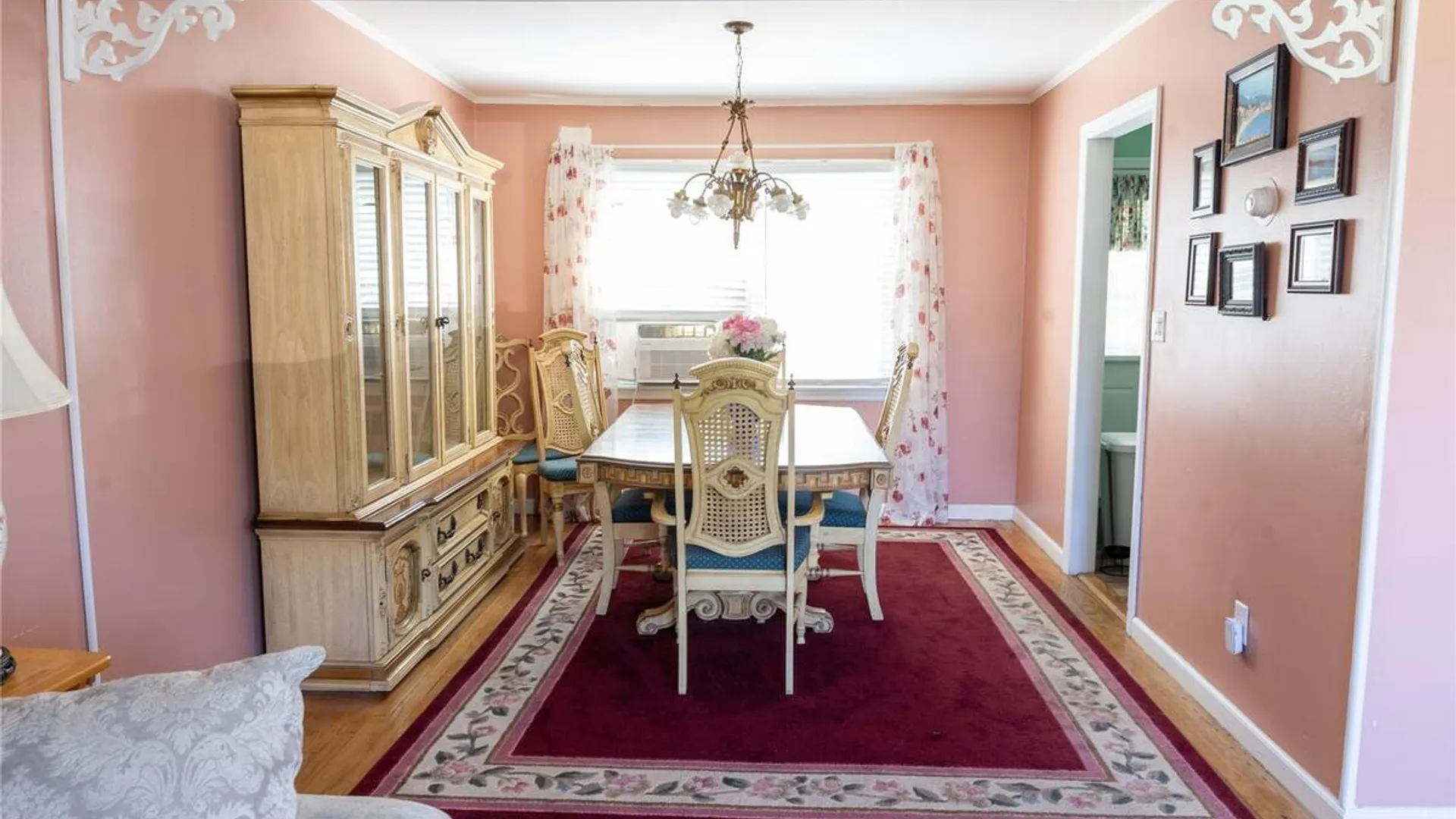 Property at 127 Suffolk Avenue, West Babylon, NY 11704 5