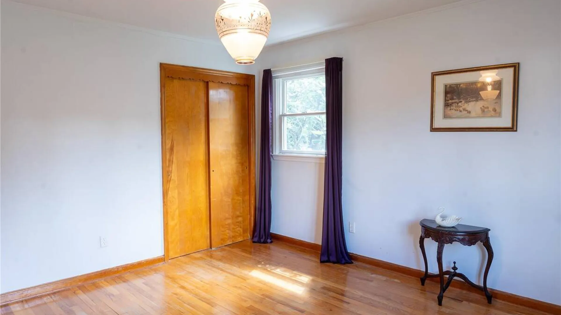 Property at 127 Suffolk Avenue, West Babylon, NY 11704 15