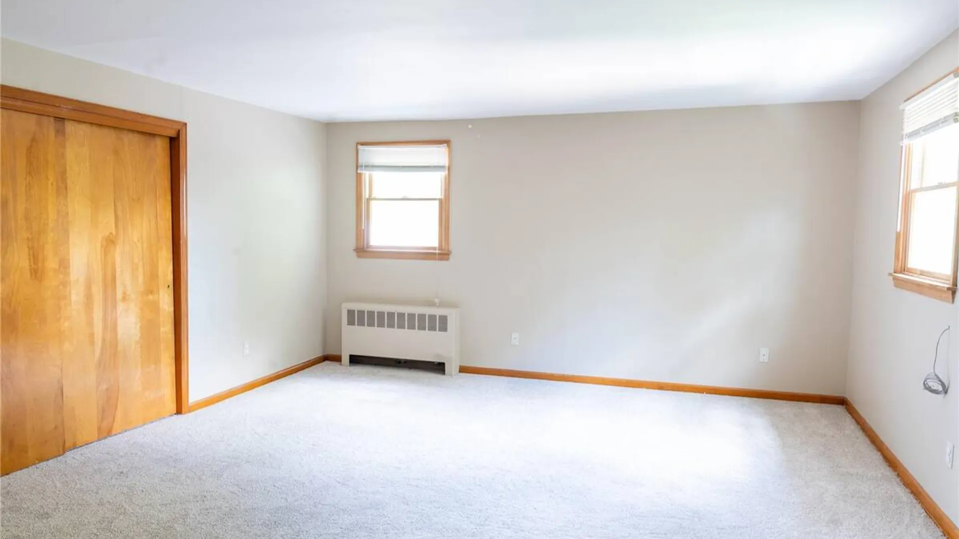Property at 127 Suffolk Avenue, West Babylon, NY 11704 16