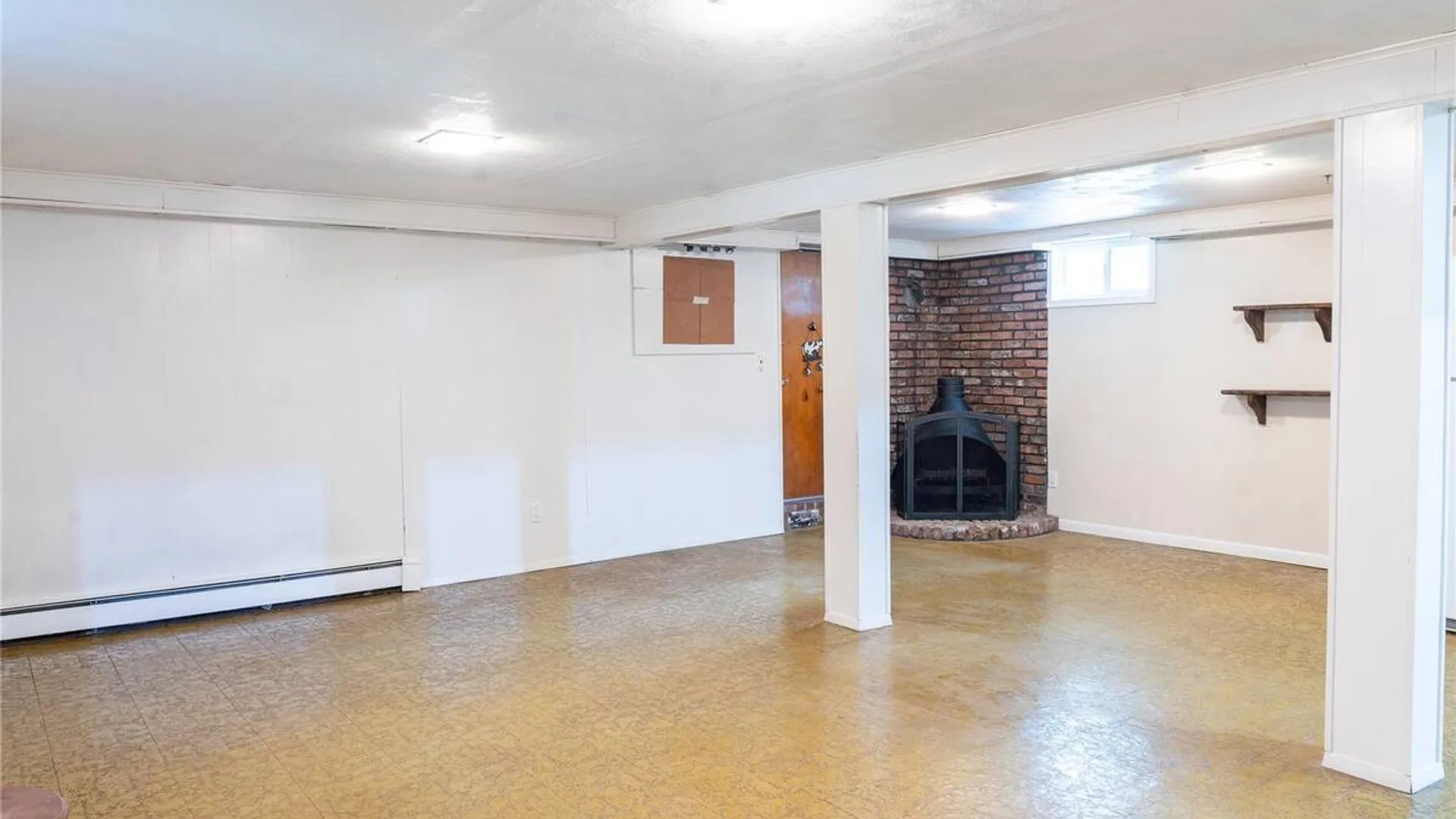 Property at 127 Suffolk Avenue, West Babylon, NY 11704 23