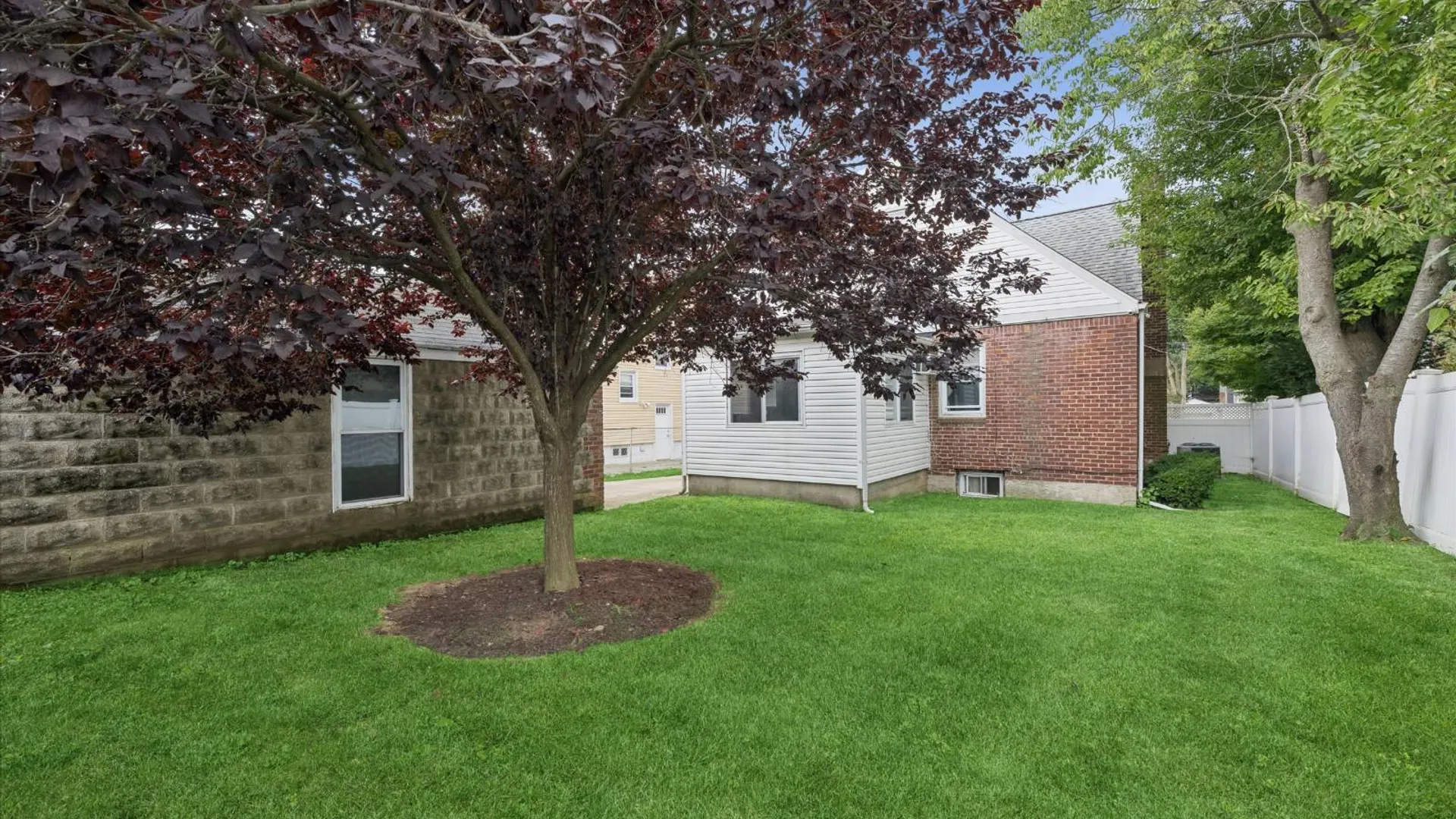 Property at 38 Tennessee Ave, Hempstead, NY 11550 16
