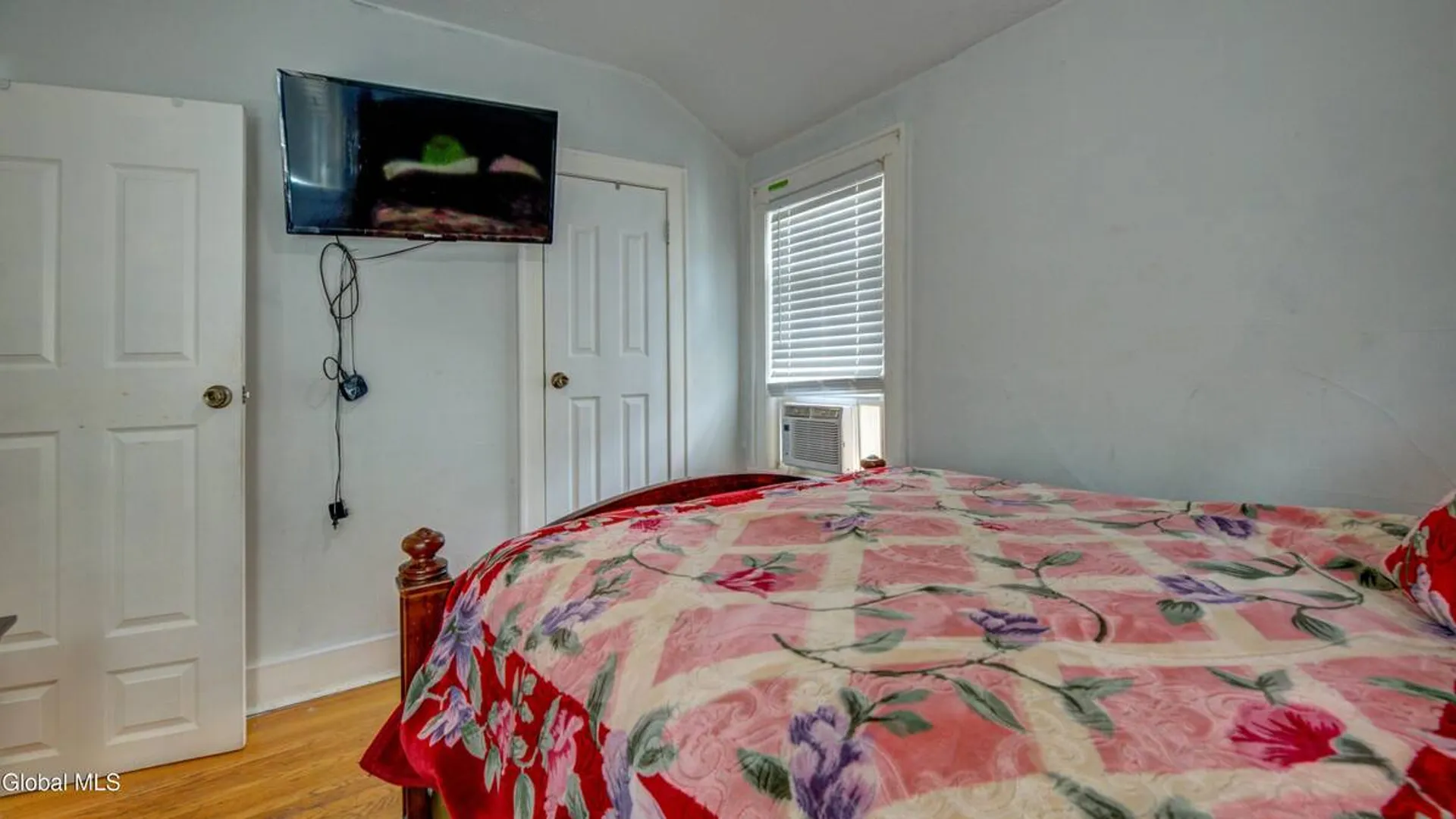 Property at 892 Warren Street, Albany, NY 12208 32