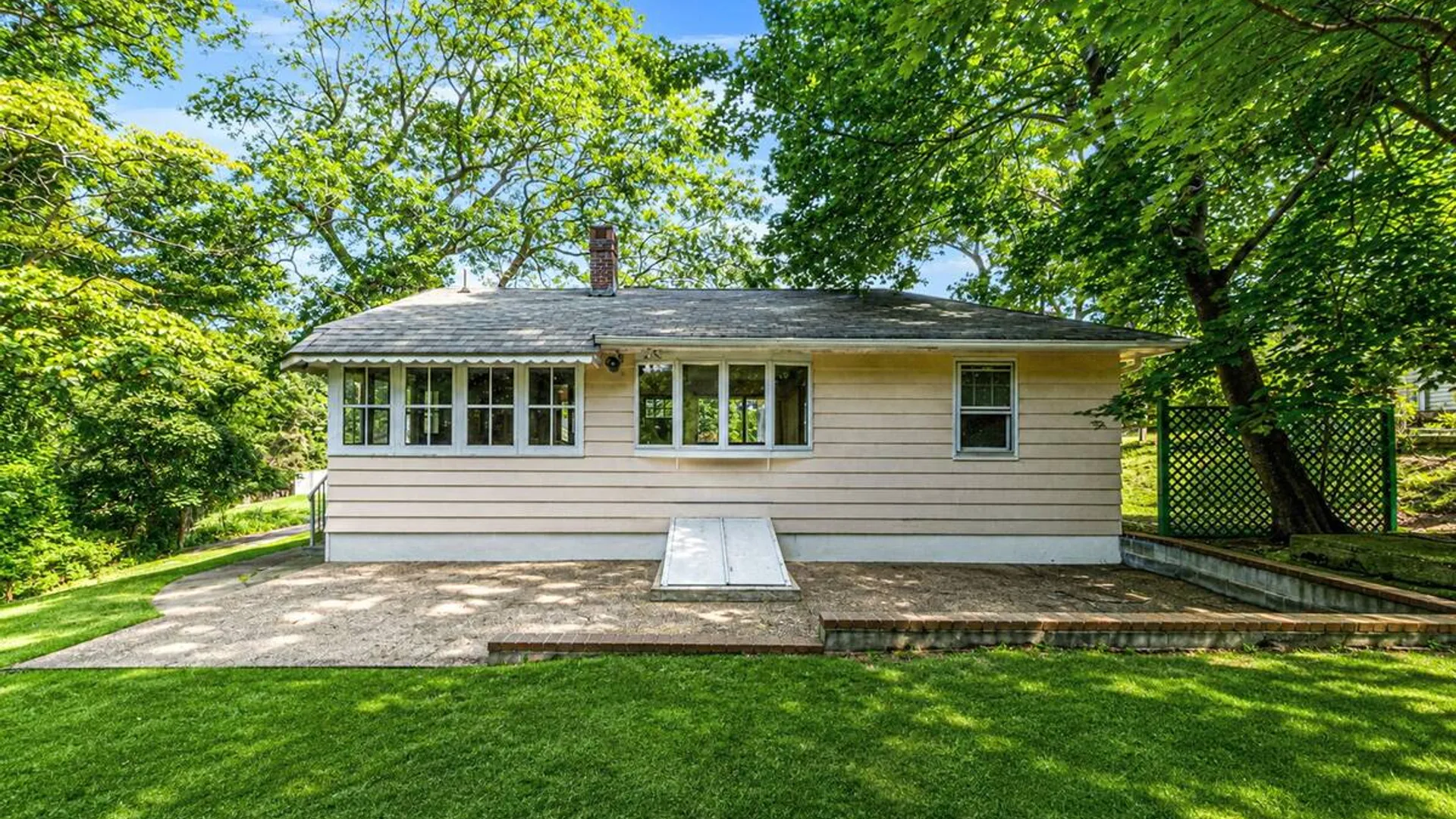 Property at 8 Triton Road, Rocky Point, NY 11778 17