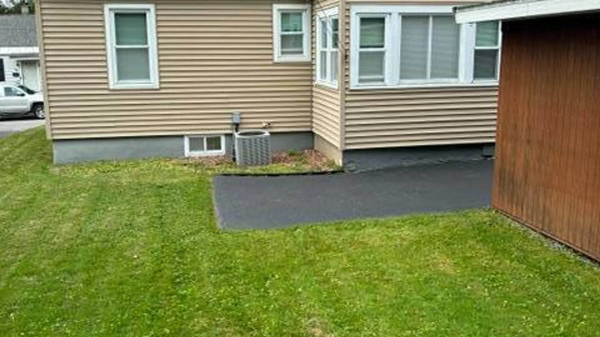 Property at 35 Fairmount Avenue, Amsterdam, NY 12010 3
