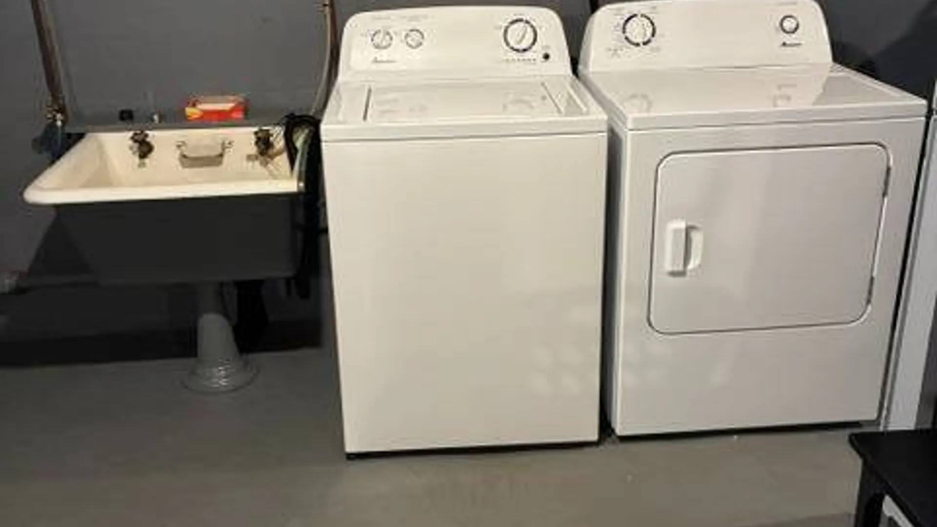 Property at 35 Fairmount Avenue, Amsterdam, NY 12010 24