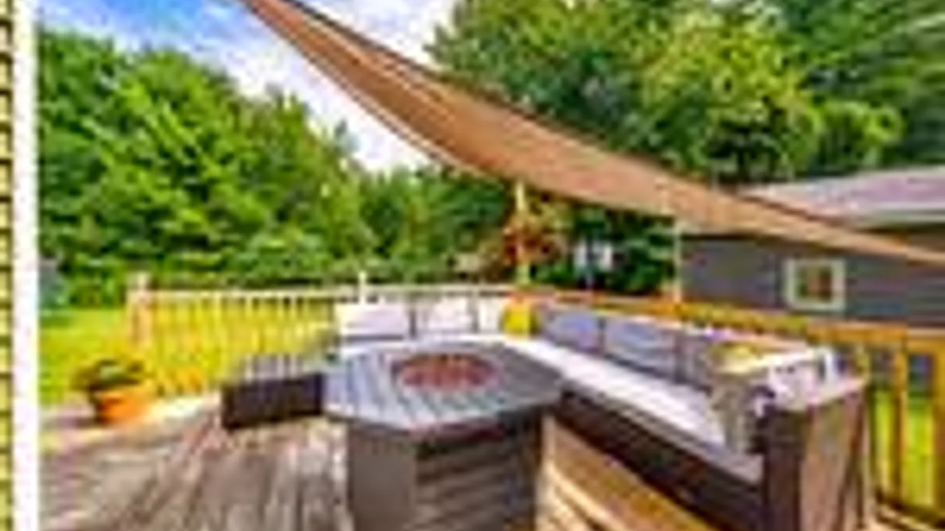Property at 233 Elm Ave East, Selkirk, NY 12158 9
