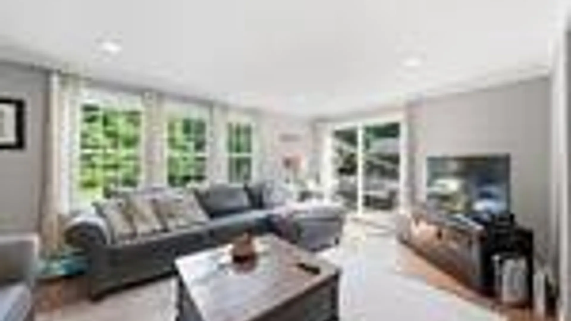 Property at 233 Elm Ave East, Selkirk, NY 12158 18