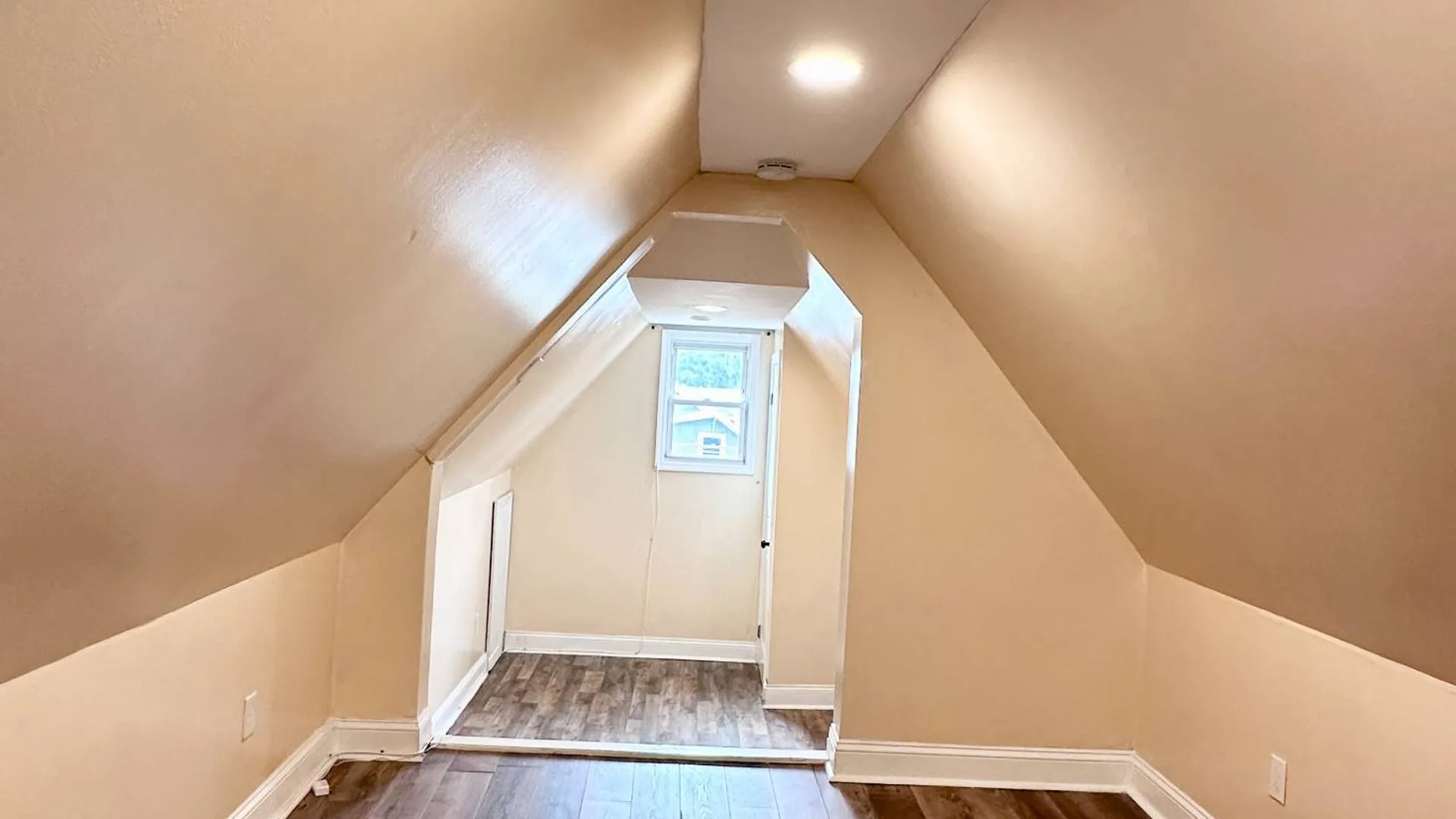 Property at 199 New Scotland Ave, Albany, NY 12208 14
