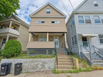 Property at 521 Manhattan Street, Schenectady, NY 12308