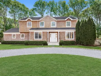 Property at 18 Cowhill Lane, Wainscott, NY 11937