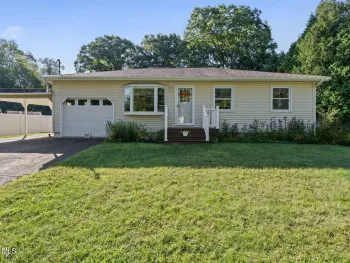 Property at 17 Dawn Drive, Glenville, NY 12302