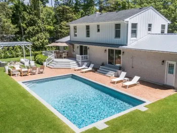 Property at 48 Beechwood Dr, Southampton, NY 11968