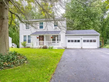 Property at 33 Covered Wagon Trl, West Henrietta, NY 14586